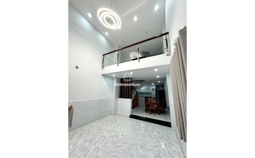 Bán nhà 2 MT, 3 căn nhà ra hoàng trọng mậu, P.tân hưng, Q.7