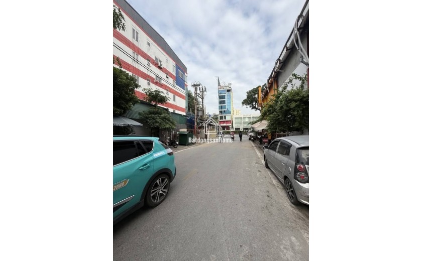 BÁN NHÀ ĐẸP ĐỘC LẠ PHỐ NGUYỄN VĂN CỪ, LONG BIÊN- 56m, Ngõ nông, Ô tô đỗ gần cửa – Hơn 11 tỷ