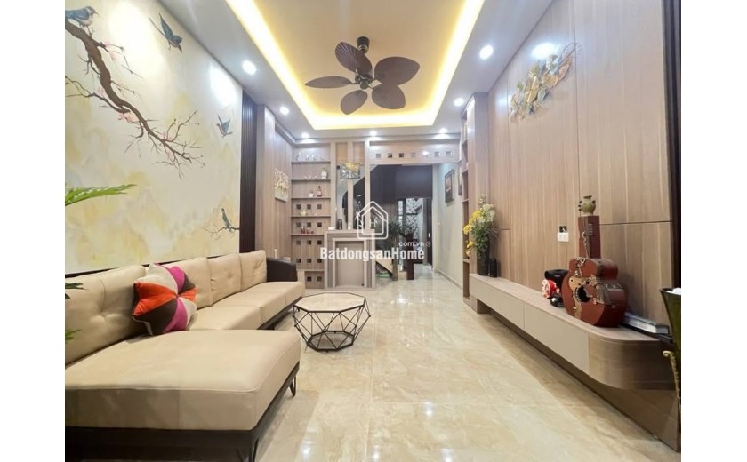 BÁN NHÀ ĐẸP ĐỘC LẠ PHỐ NGUYỄN VĂN CỪ, LONG BIÊN- 56m, Ngõ nông, Ô tô đỗ gần cửa – Hơn 11 tỷ