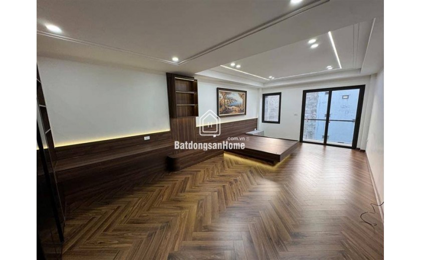 BÁN NHÀ PHỐ TRẠM – LONG BIÊN - 60m ,7 TẦNG THANG MÁY, GARA Ô TÔ, KINH DOANH - 19.X tỷ, Ô tô tránh