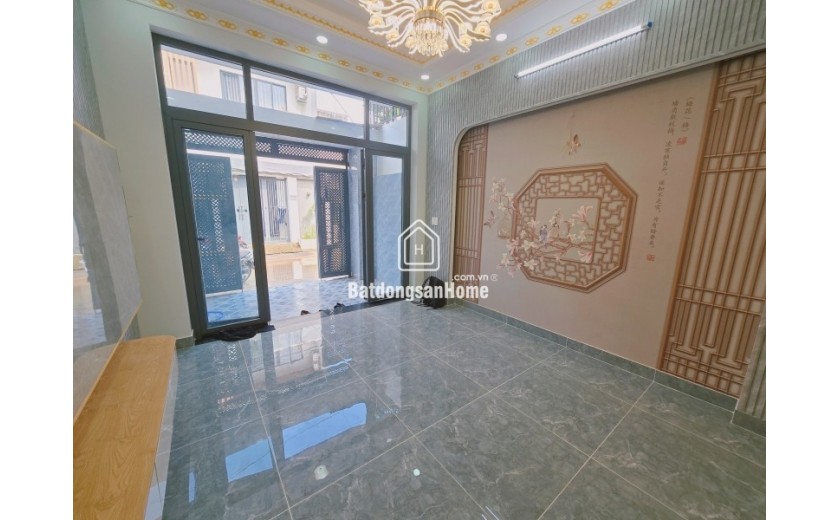 Bán nhà 3 tầng, 4PN hẻm xe hơi đường Số 6, Long Trường, Q.9. TP HCM. DT 56m2, SH, 5.55  tỷ.