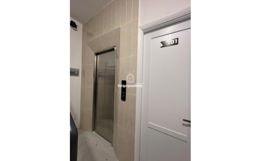 Bán nhà đường số 22, Linh Đông, Thủ Đức, TP HCM. DT  52m2, 4 tầng, 6PN. Giá  7.4 tỷ.