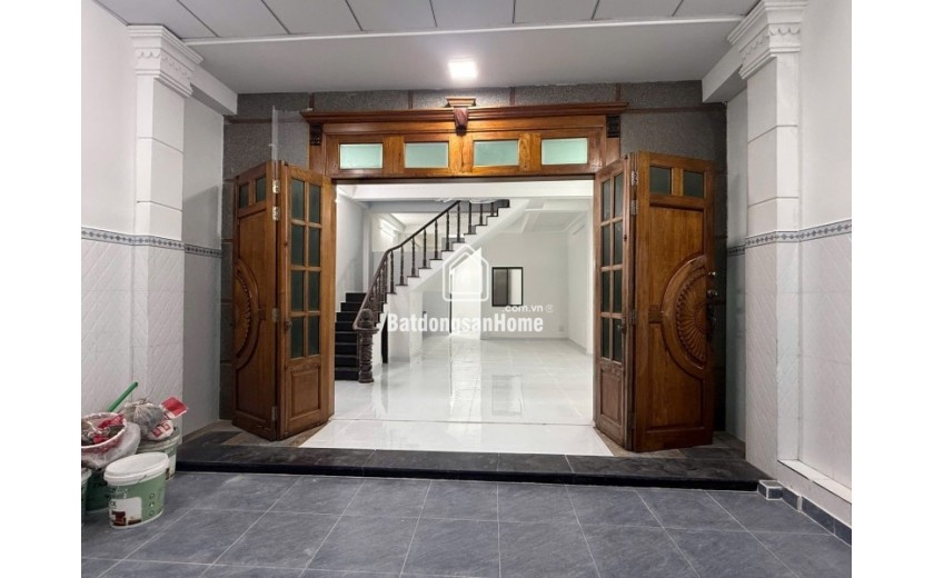 Bán nhà đường Man Thiện, Hiệp Phú, Q9, TP HCM. DT 93m2, 2 tầng, 4PN. Sổ hồng chính chủ. Giá 9.1 tỷ.