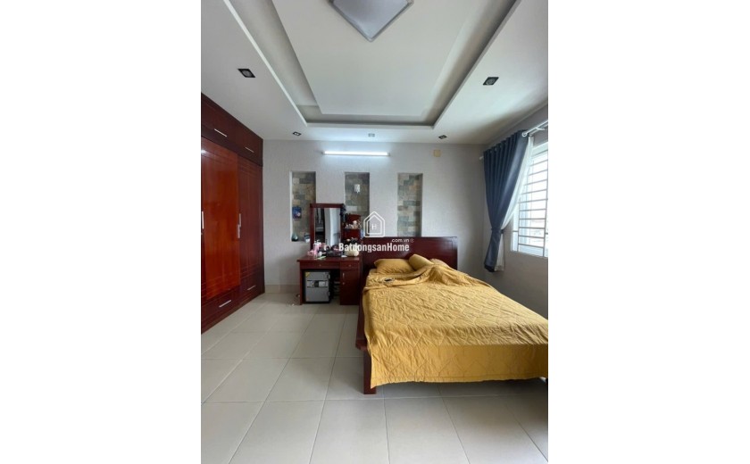 Bán nhà Bưng Ông Thoàn, Phước Long B,  Q.9, TP HCM. DT 100m2, 2 tầng, 4PN, SH, 7.29  tỷ.