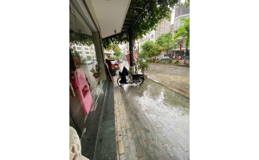 KĐT Văn Khê , Hà Đông, LK10-01 dọc bún 1, căn góc cần cho thuê