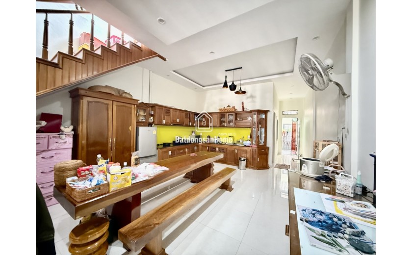 Bán đất tặng nhà MT Đoàn Khuê Nam Việt Á giai đoạn 1, diện tích 110m2 giá 11.95 tỷ