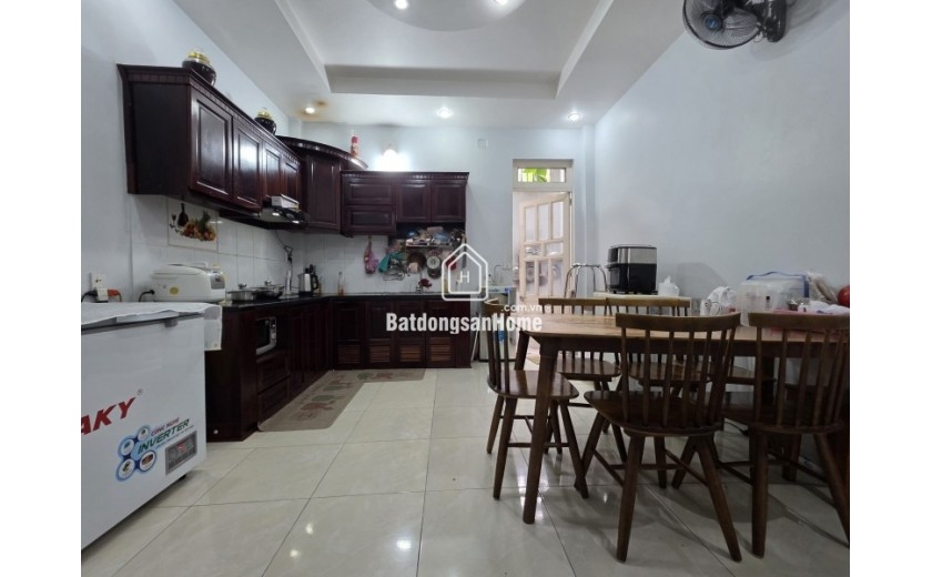 Bán nhà đường số 48, Hiệp Bình Chánh, Thủ Đức, TP HCM. DT 4x17m, 3 tầng, 3PN, SHR, giá 6.8 tỷ