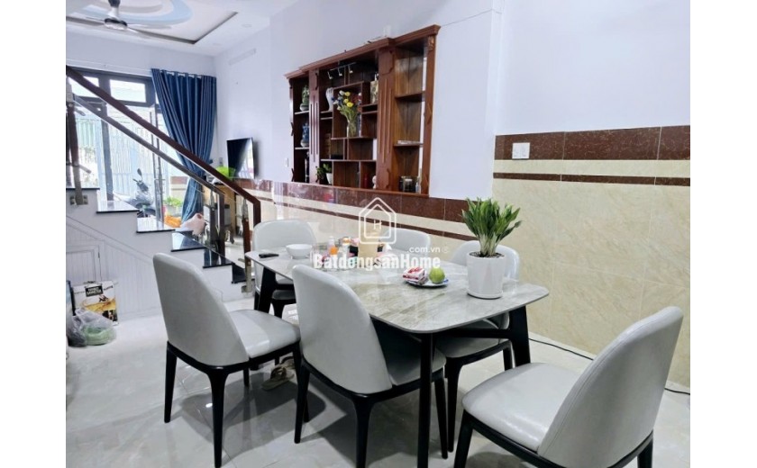 Bán nhà đường Trương Văn Thành,Hiệp Phú. Q9, TP HCM. DT 56m2, 3 tầng, 3PN, SH, giá 8.6 tỷ.