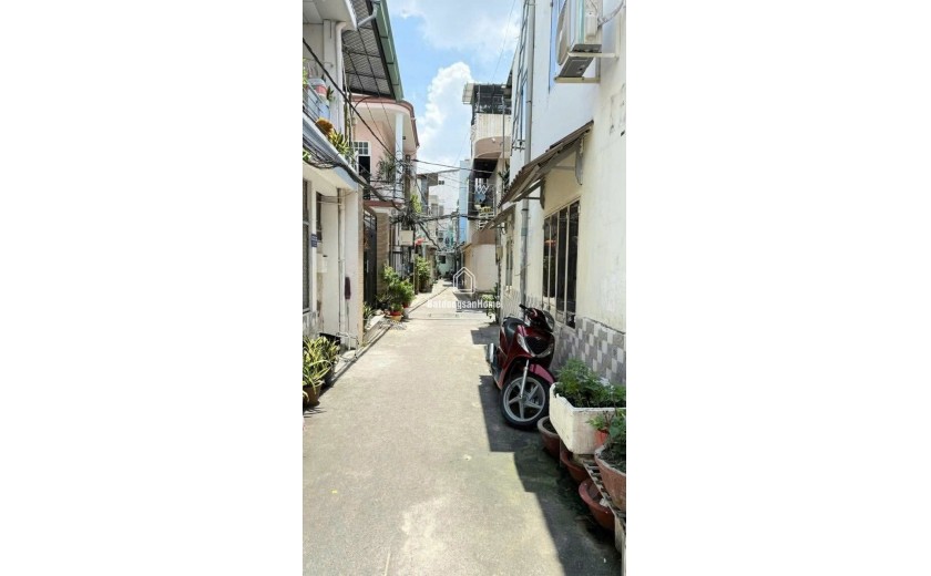 GIÁ RẺ, Bán nhà Phan Huy Ích ngay Emart, 60m2, 4.3 tỷ TL 0964364745