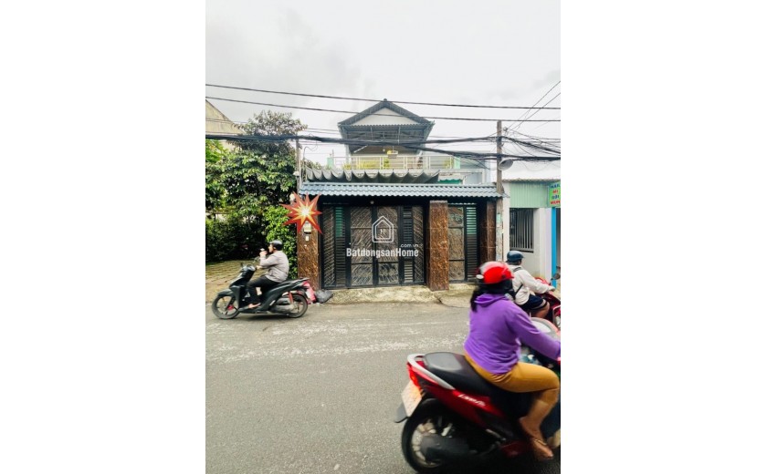 Bán nhà đường Số 2, Tăng Nhơn Phú B, Q9, TP HCM. DT 124m2, 2PN, SH, giá 9.1 tỷ.