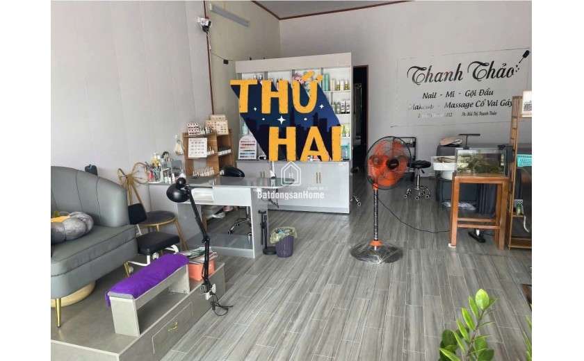 NHƯỢNG LẠI CỬA HÀNG NAILS - MI - GỘI ĐẦU