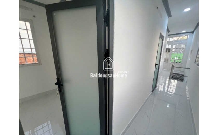 Bán nhà  đường Số 11, Phường Trường Thọ, Thủ Đức. DT 48m2, 2 tầng, 3PN, SH, giá 4.45  tỷ.