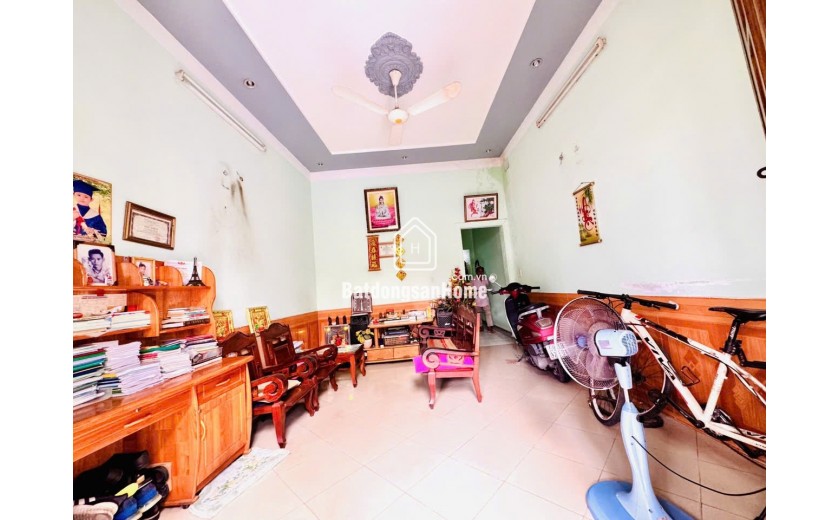 Nhà trung tâm Dĩ An mà giá chỉ 2,9 tỷ TL là cực hiếm — đúng dòng sản phẩm “ngon - rẻ - ở liền” luôn.