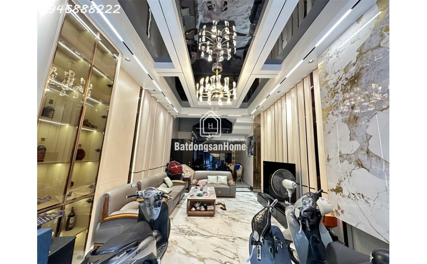 Nhà mặt đường lô góc Chùa Hàng - Ngang 4.65m - Lô góc cực đẹp