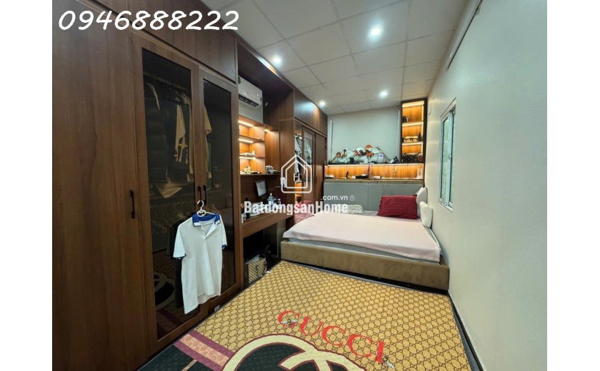 Bán nhà 2 tầng mặt đường Hoàng Ngọc Phách - Quán Nam vị trí cực đẹp