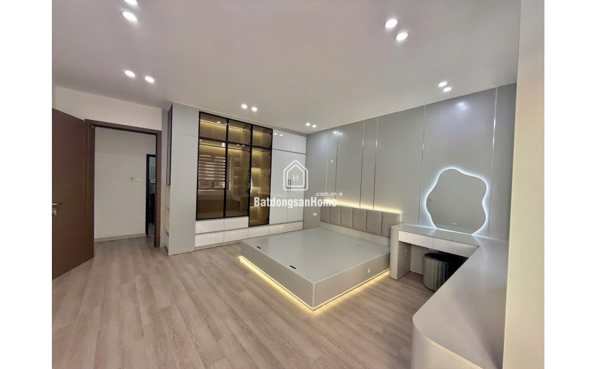 BÁN NHÀ ĐẠI TỪ- HOÀNG MAI, 40 M2, 5 TẦNG THANG MÁY, MẶT TIỀN 4,5 M, GIÁ 11,8 TỶ.