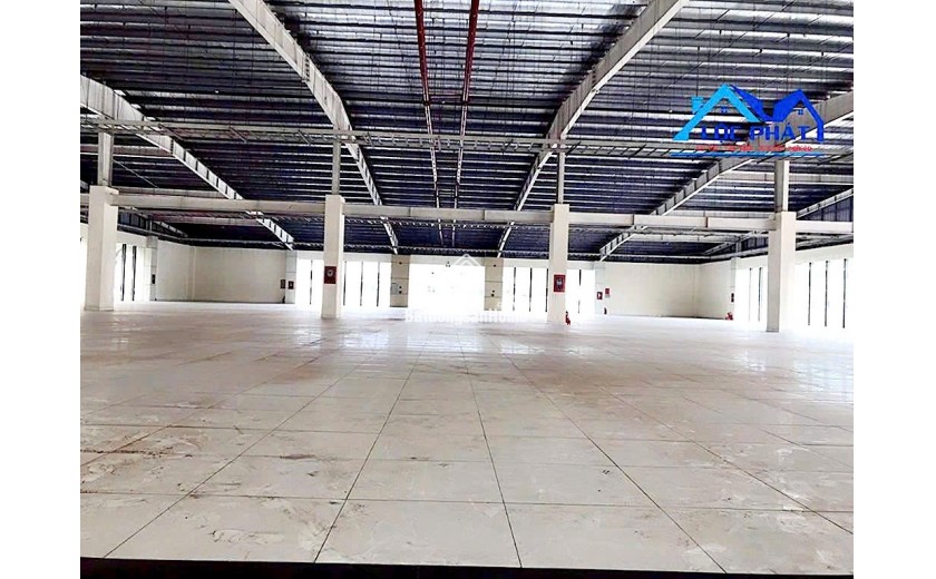 Cho thuê Showroom 2200m2 TP Biên Hòa, Đồng Nai giá 250t