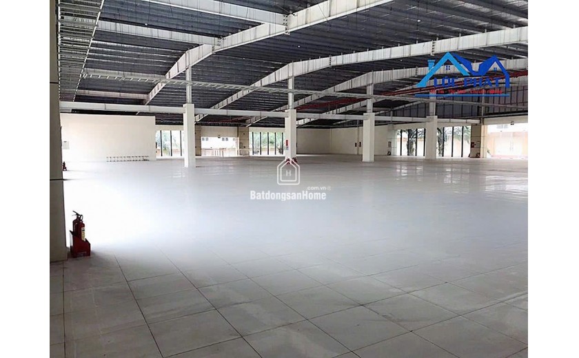 Cho thuê Showroom 2200m2 TP Biên Hòa, Đồng Nai giá 250t