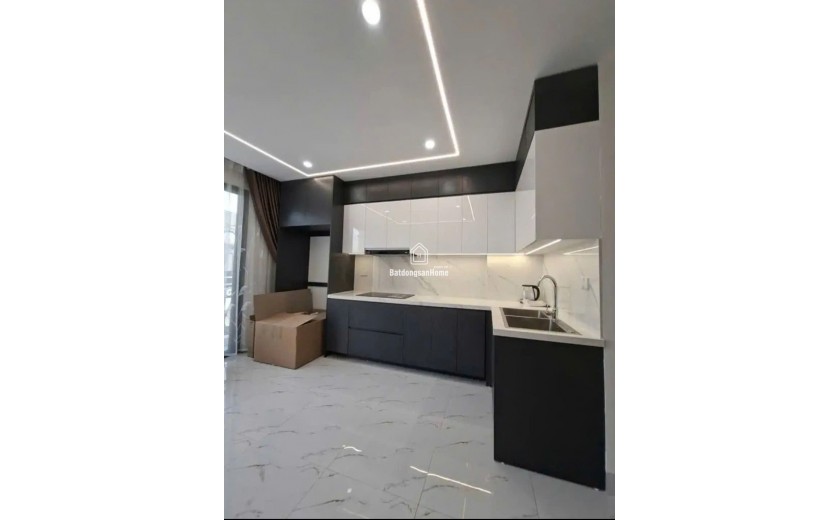 BÁN NHÀ ĐẸP - 55M, 7 TẦNG NGUYỄN VĂN CỪ, LB, ĐI BỘ RA CHỢ -20M RA PHỐ, THANG MÁY - GIÁ 10 TỶ