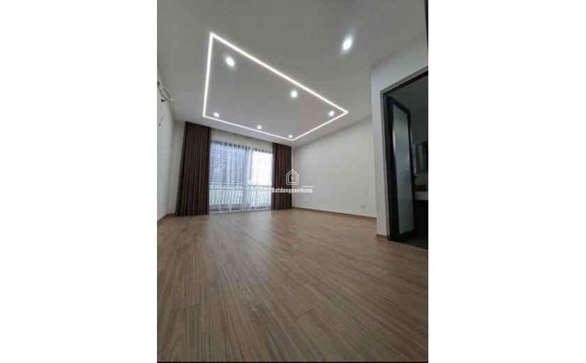 BÁN NHÀ ĐẸP - 55M, 7 TẦNG NGUYỄN VĂN CỪ, LB, ĐI BỘ RA CHỢ -20M RA PHỐ, THANG MÁY - GIÁ 10 TỶ