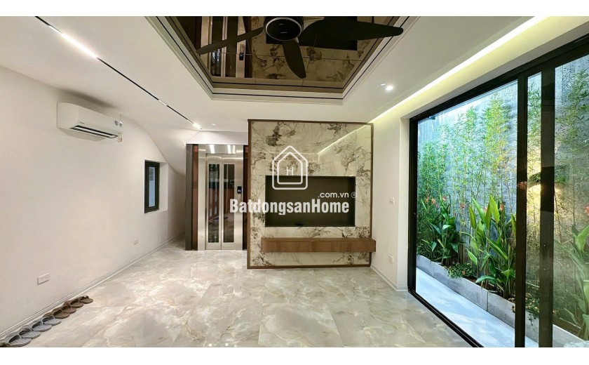 HOÀNG VĂN THÁI - THANG MÁY - NHÀ ĐẸP - 2 MẶT THOÁNG 50m2 6 tầng mt 8.4 tỷ Giá 15.8 tỷ