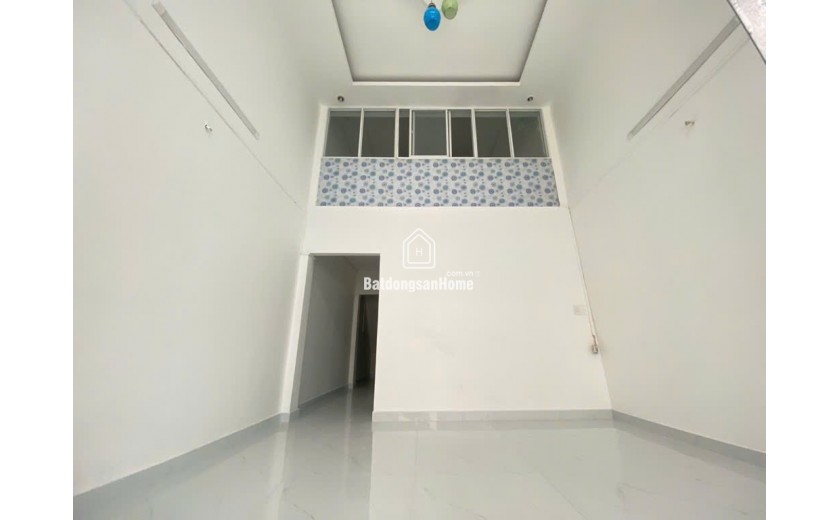 Bán Gấp Nhà Hẻm Nguyễn Thị Thập, Q7: 40m2, 2 Tầng, SH, Giá Chỉ 5.8 Tỷ