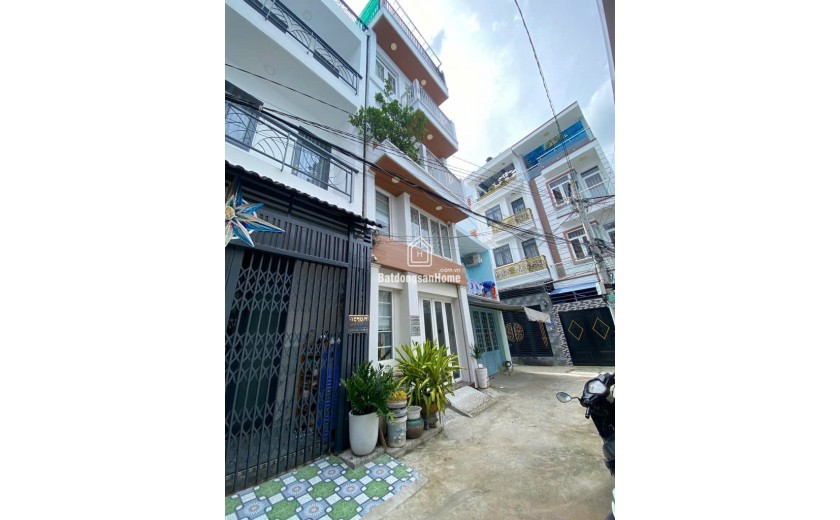 Bán Gấp Nhà Hẻm Nguyễn Thị Thập, Q7: 40m2, 2 Tầng, SH, Giá Chỉ 5.8 Tỷ