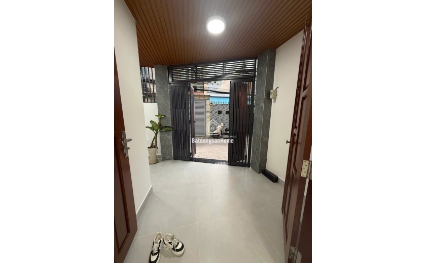 NHÀ GÓC 2 MẶT HẺM 6M XE HƠI QUAY ĐẦU - 9 ty 6