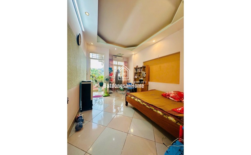 BÁN NHÀ KIM GIANG- THANH LIỆT, 52 M2, 4 TẦNG, MĂT TIỀN 4 M, GIÁ 10,2 TỶ.