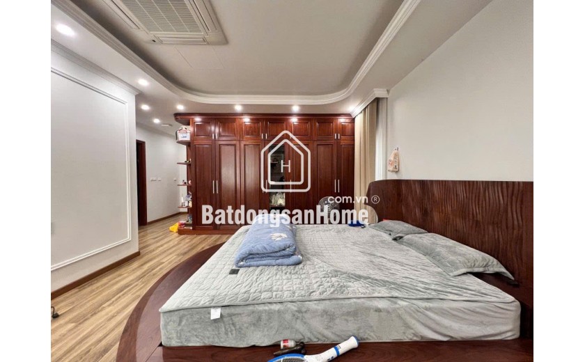 MẶT PHỐ QUAN NHÂN - LÔ GÓC TOÀ NHÀ 8 TẦNG THANG MÁY 123m2  mt 8m Giá 46.8 tỷ