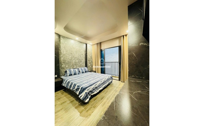 NHÀ ĐẸP MIẾU ĐẦM Ô Tô Đỗ Cổng, 8 Tầng Thang Máy 30m2 8 tầng mặt tiền 4m Giá 11.9 tỷ