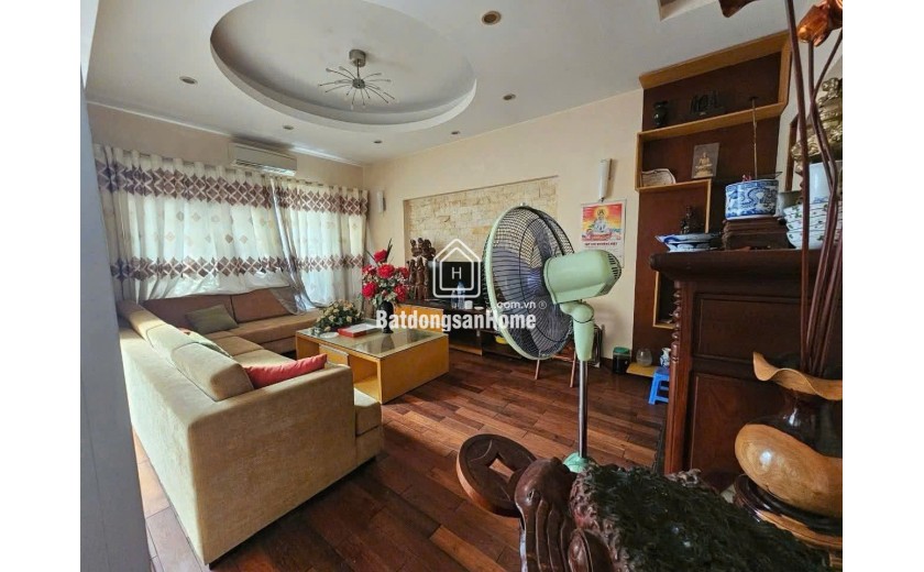 Bán nhà Mỗ Lao Hà Đông 48 m5  tầng mt 4,2 m ô tô qua cửa nhà đẹp giá 11 tỷ hơn