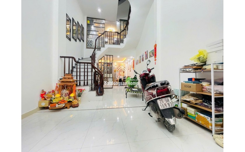 BÁN NHÀ BÙI QUỐC KHÁI- HOÀNG MAI, 45 M2, 5 TẦNG, MẶT TIÊN 4 M, GIÁ 10,1 TỶ.