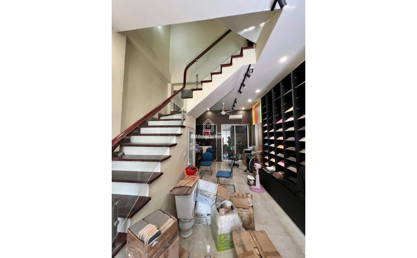 LÁNG TRUNG - LÁNG HẠ - Ô TÔ TRÁNH - KINH DOANH 51m2 4 tầng mặt tiền 4m Giá 21.8 tỷ