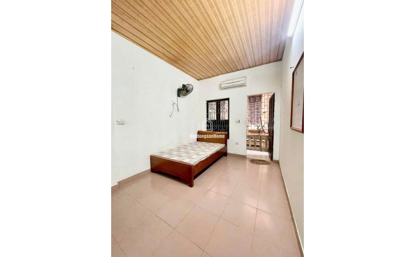 PHÂN LÔ TRỊNH ĐÌNH CỬU - Ô TÔ ĐỖ CỬA - NHÀ DÂN - 33m2 3 tầng mặt tiền 4.9m Giá 9.9 tỷ