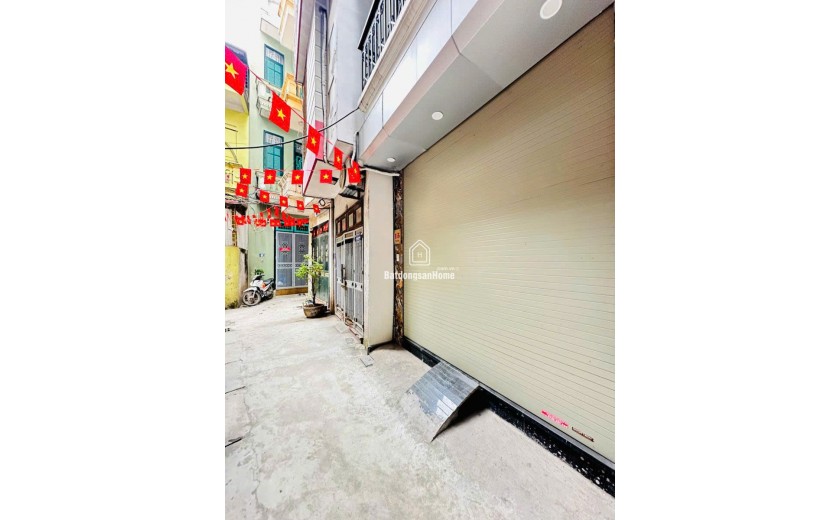 HOÀNG NGÂN NGÕ RỘNG - ĐẸP MỚI LUNG LINH - 32m2 5 tầng mặt tiền 3.3m Giá 9.95 tỷ