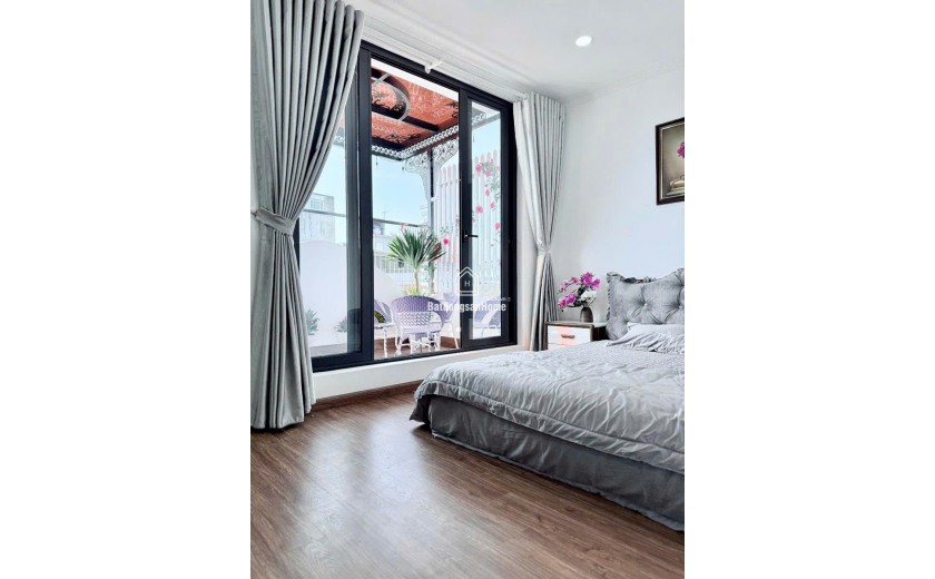 CHÙA BỘC 7 TẦNG THANG MÁY  - FULL NỘI THẤT DT 46m2 Gia 19.3 ty