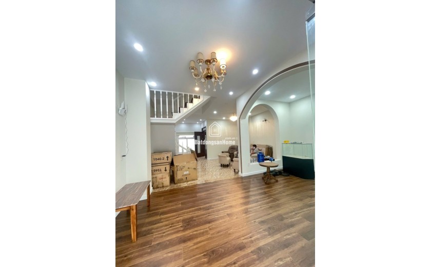 Bán nhà đường số 8, Phường  Linh Trung, Thủ Đức, TP HCM. DT 70m2, 3 tầng, 3PN, SH, 6.5 tỷ.