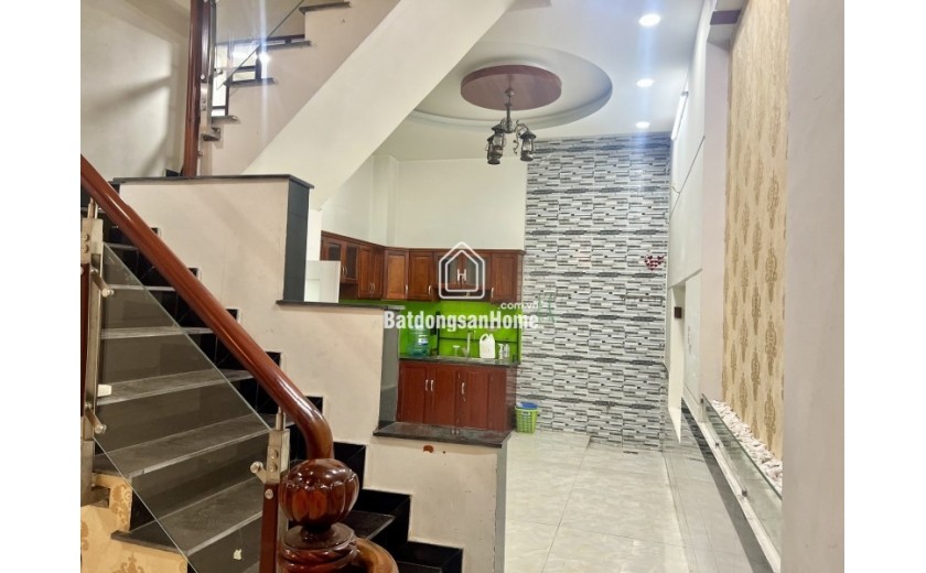 Bán nhà 4 tầng, 4 PN, 4 WC, 52m2 tại Hiệp Bình Chánh,Thủ Đức, giá 6,6 tỷ, Sổ Hồng, đường Số 50. LH 0933125879.