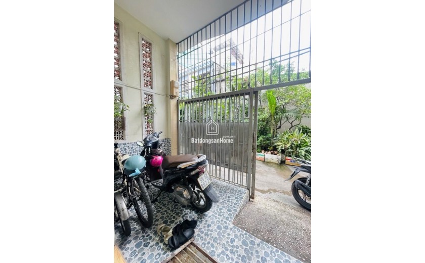 Bán nhà Q.12, đường Lê Thị Nho, 54m2, 2 tầng, 3PN, SH, giá 3.4 tỷ. HXH