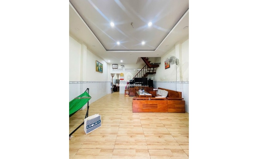 Bán nhà Q.12, đường Lê Thị Nho, 54m2, 2 tầng, 3PN, SH, giá 3.4 tỷ. HXH