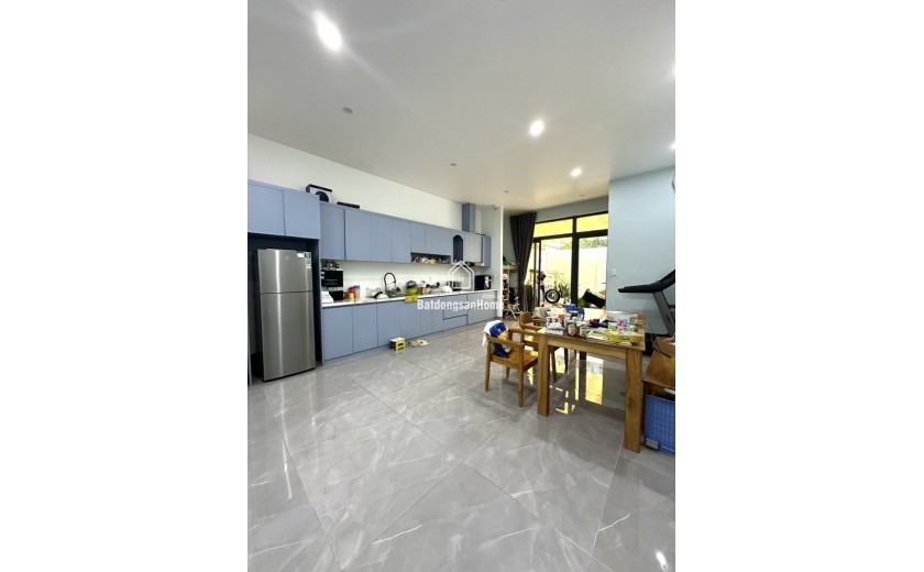 Bán nhà trong ngõ đường số 8,  Trường Thọ, Thủ Đức, DT105m2, 2 tầng, 3PN, 7.35 tỷ, có sổ hồng. Liên hệ 0933125879.