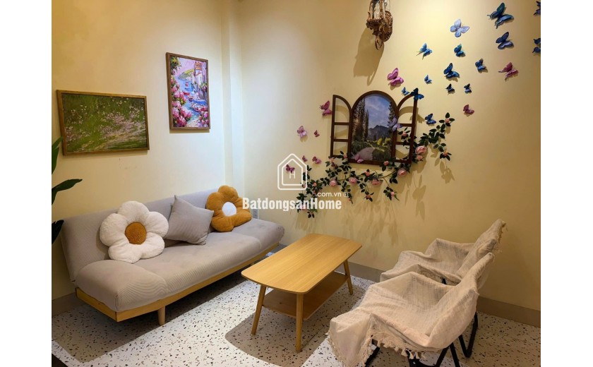 Mình cần sang nhượng lại quán cà phê decor xinh xinh