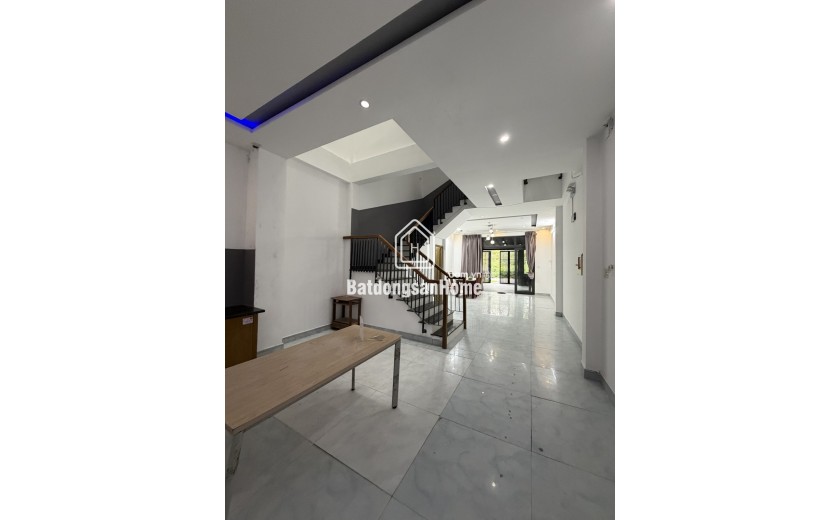 Bán căn hộ 5 tầng Trần Xuân Hòa 125m2 gần biển Sơn Thủy giá 11,5 tỷ