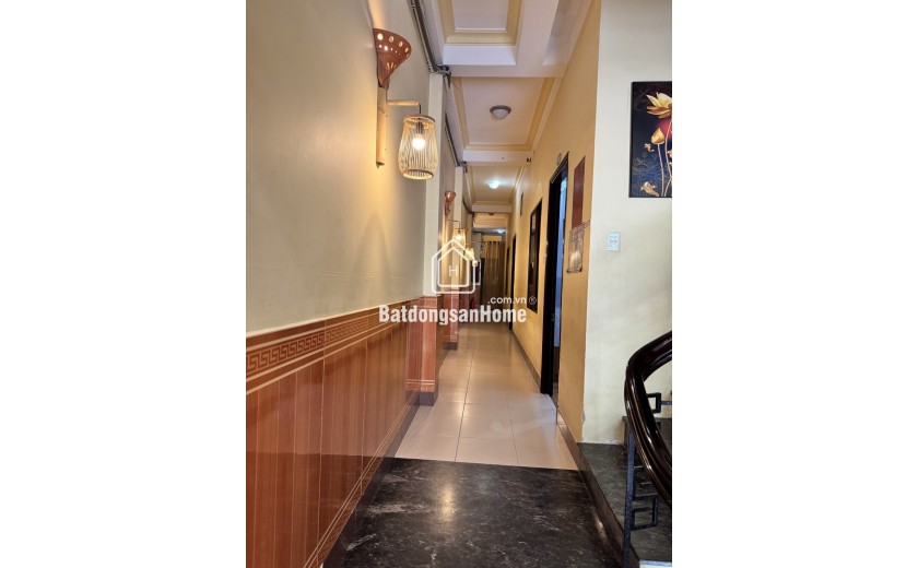 Khách sạn mặt tiền Lý Thường Kiệt Hội An, 20 phòng, có hồ bơi, 218m2, chỉ 31 tỷ