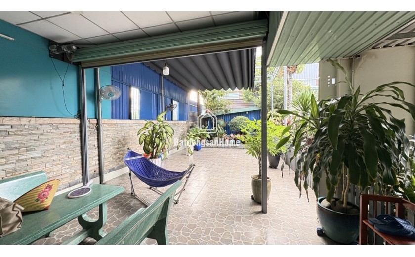 Bán nhà mặt tiền Thới Tam Thôn 6, Hóc Môn. DT: 1250m2, 3 PN, SHR.29 tỷ