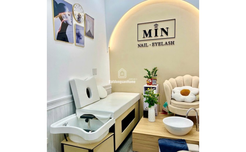 SANG NHƯỢNG TIỆM NAIL DECOR XINH XẮN riêng tư không chung chủ