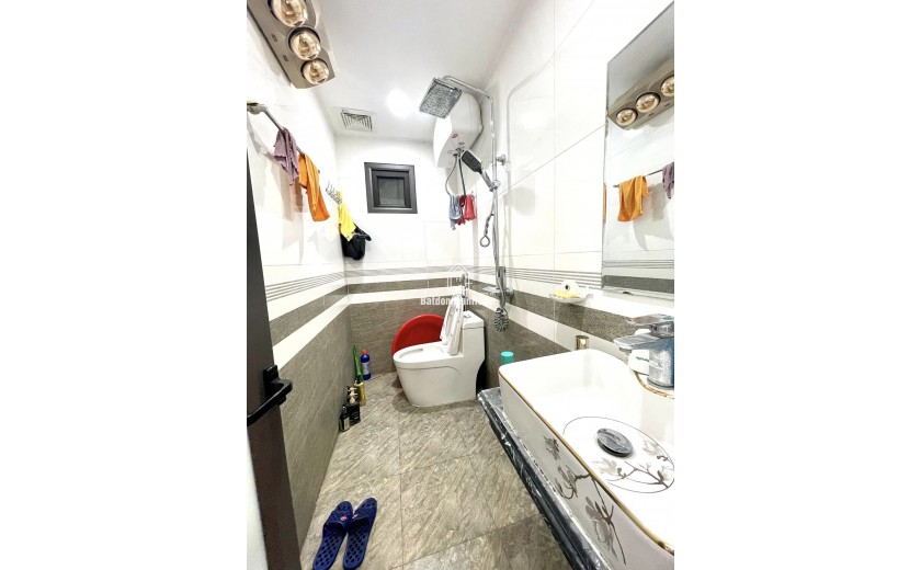 BÁN NHÀ HÀO NAM 32M 4 TẦNG MẶT TIỀN 3,5M GIÁ CHÀO 8 TỶ