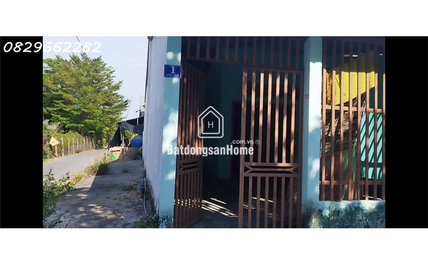 Bán nhà ngay góc 120m2 KDC Tân Phú, Châu Thành, Đồng Tháp. Sổ hồng, giá chỉ 800 triệu.