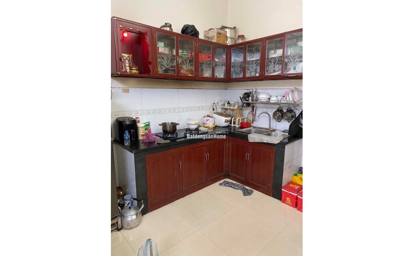 Bán nhà đường Hồ Bá Phấn, Phước Long A, 9, TP HCM. DT 130m2, 2 tầng, 4PN, giá 9,8 tỷ, sổ hồng. Liên hệ 0933125879.